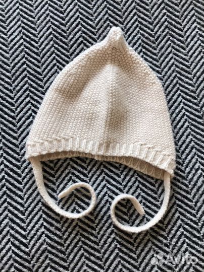 Новый классный вязаный чепчик