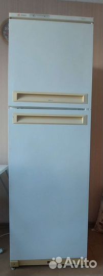 Холодильник бу stinol