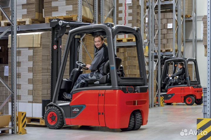 Водитель погрузчика вахта в Москве