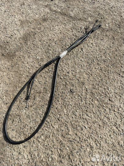 Бмв 1 f20 трос капота