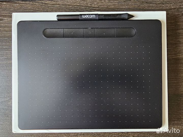 Графический планшет Wacom intuos m Bluetooth