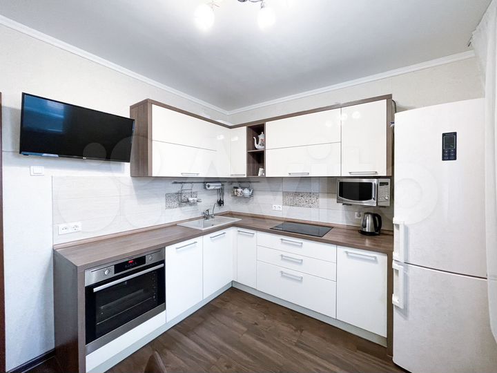 3-к. квартира, 76,6 м², 18/25 эт.