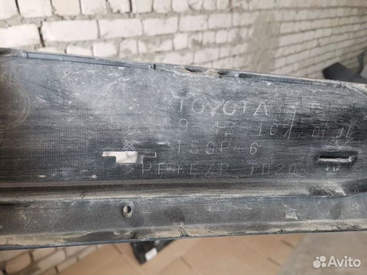 Юбка бампера задняя Toyota Rav4