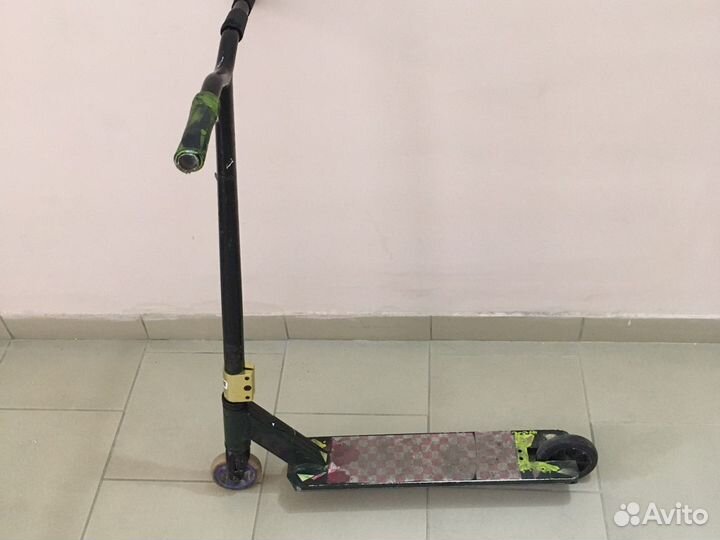 Трюковой самокат