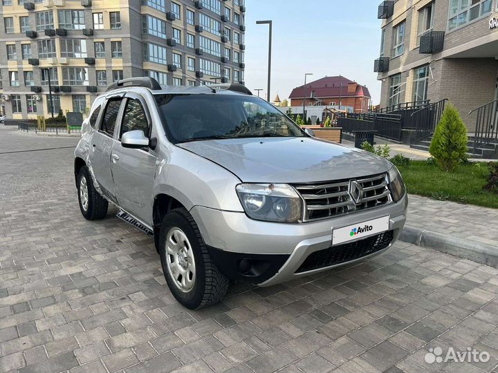 Renault Duster 2.0 МТ, 2012, битый, 108 000 км