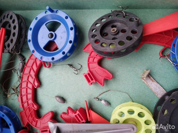 Аксессуары для зимней рыбалки