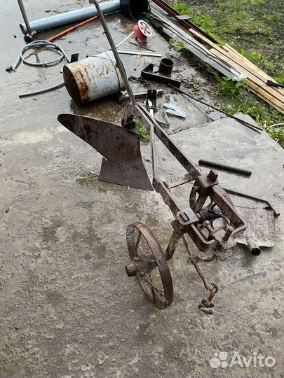 Конский плуг