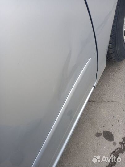 Toyota corolla 121 дверь