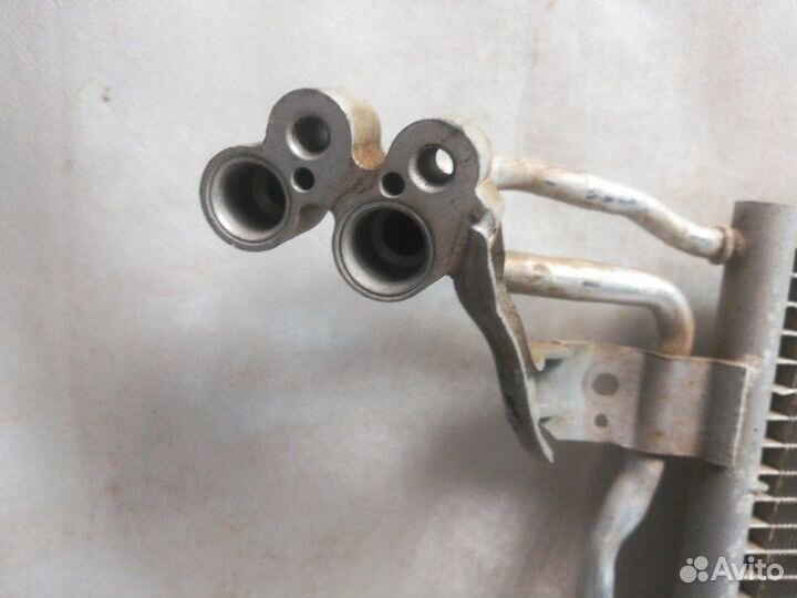 Радиатор кондиционера (конденсер) передний Skoda