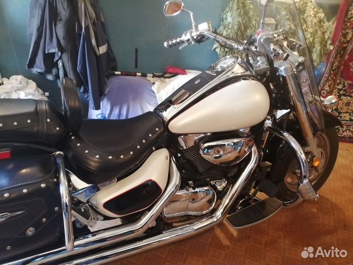 Suzuki c90