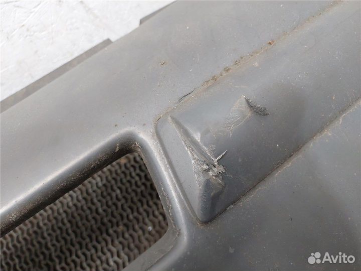 Бампер Renault Trafic, 2004