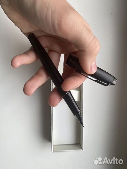 Перьевая ручка parker