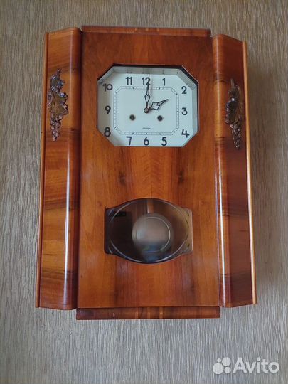 Старинные Часы настенные с боем очз Янтарь