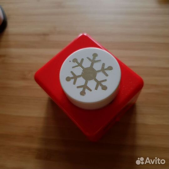 Дыроколы для скрапбукинга