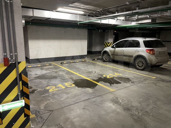 Машиноместо, 15 м²