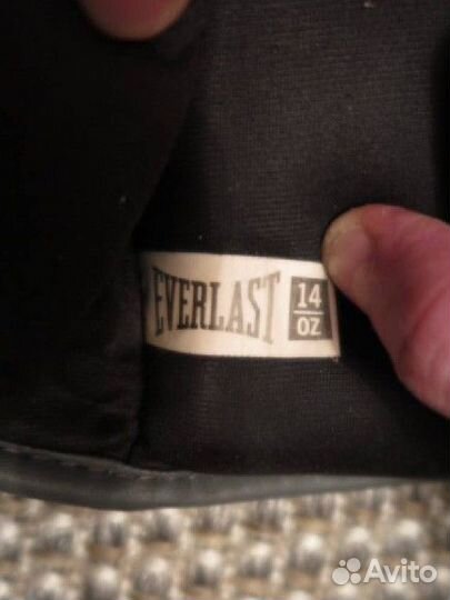 Боксерские перчатки everlast 14oz