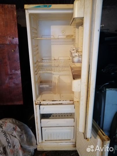 Холодильник бу stinol