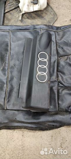 Крышка двигателя Ауди А4 Б5