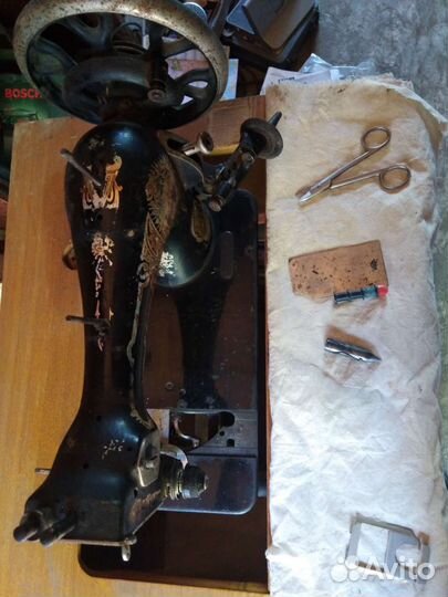 Швейная машина Singer