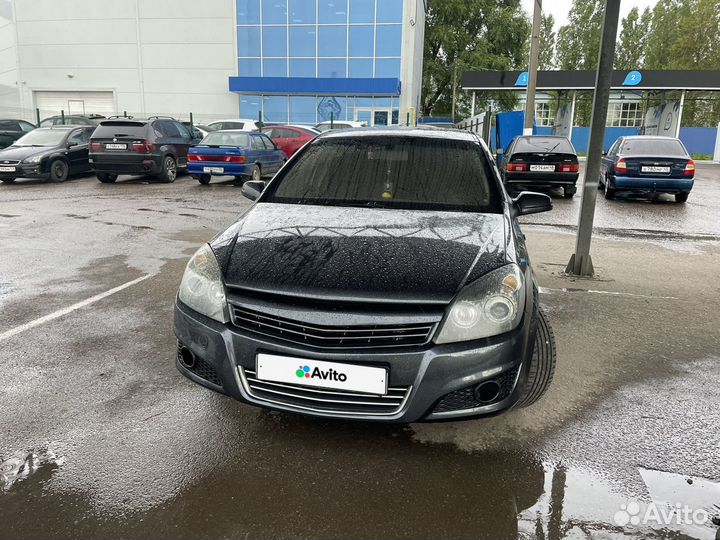Opel Astra 1.8 МТ, 2008, 293 071 км