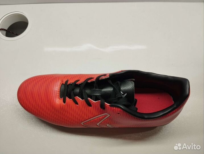 Футбольные бутсы размер 43