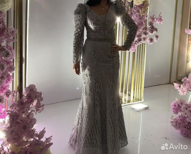 Вечернее платье
