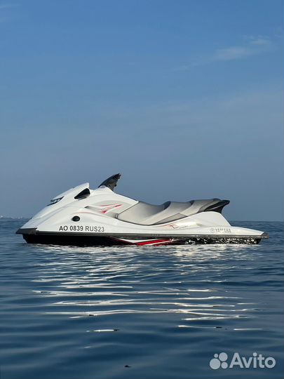 Продаю гидроцикл yamaha