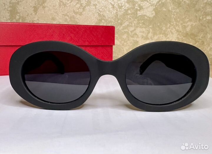 Солнцезащитные очки