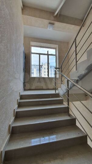 2-к. квартира, 80 м², 10/10 эт.