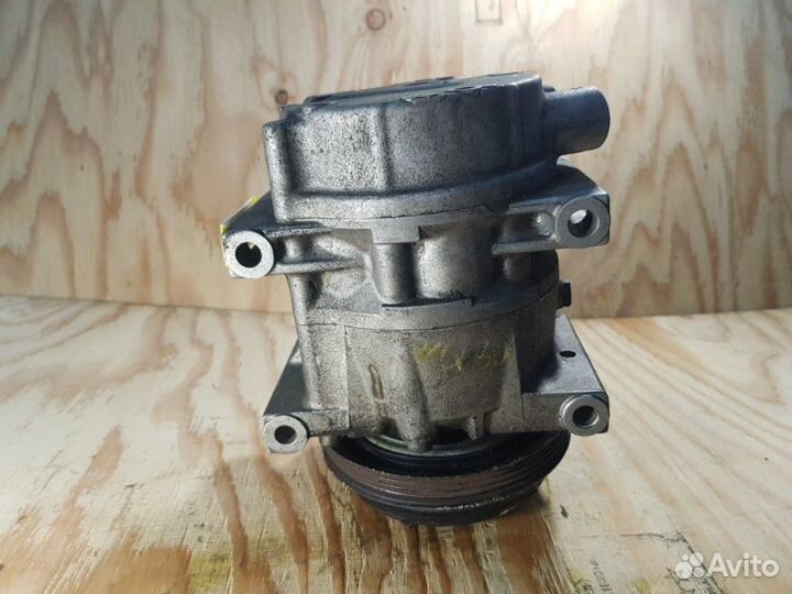 Компрессор кондиционера Nissan Gloria HY33 VQ30DE