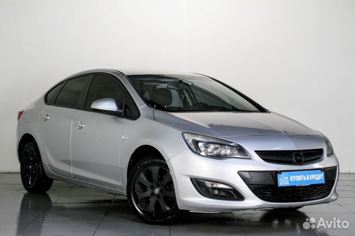 Opel Astra 1.6 МТ, 2013, 144 000 км
