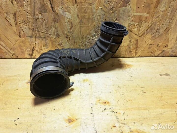 Патрубок воздушного фильтра Volvo XC90 2002
