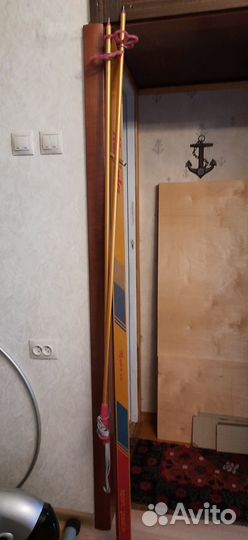 Лыжи беговые 190 см., пластиковые и лыжные палки