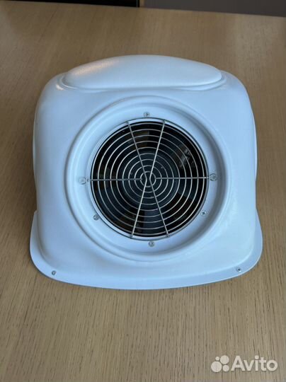 Пылесос (вытяжка) для маникюра и педикюра