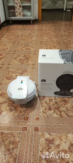 Электрическая вафельница