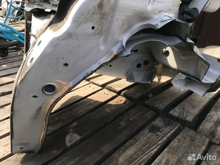 Лонжерон передний правый Audi A5 8T cdnc 2011