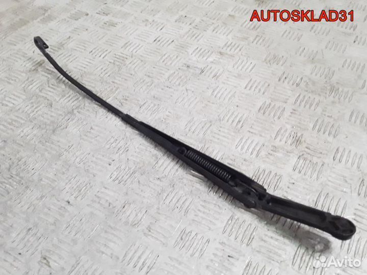 Поводок стеклоочистителя левый Opel Zafira A