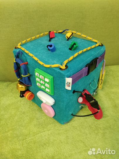 Бизиборд, корзина для игрушек