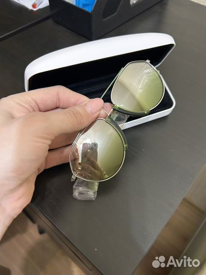 Солнцезащитные очки calvin klein