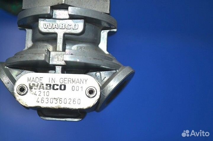 Выпускной клапан ручного тормоза iveco Stralis (01