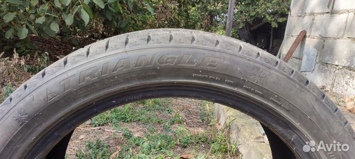 Triangle PL02 245/45 R20 103