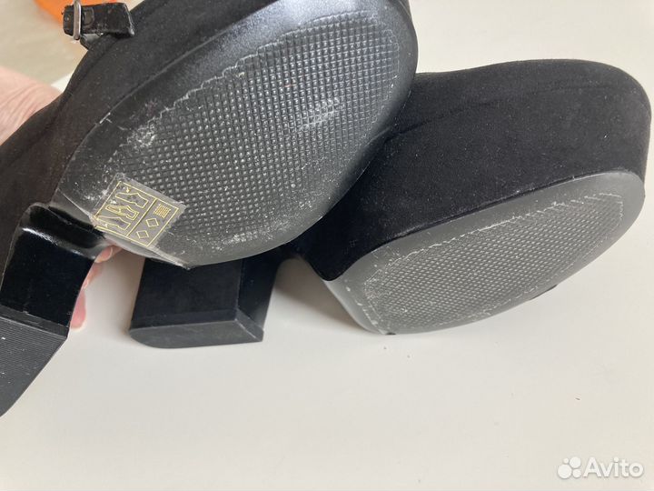 Туфли Charles & Keith