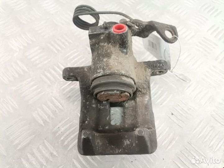 Суппорт задний левый для Volkswagen Passat 5