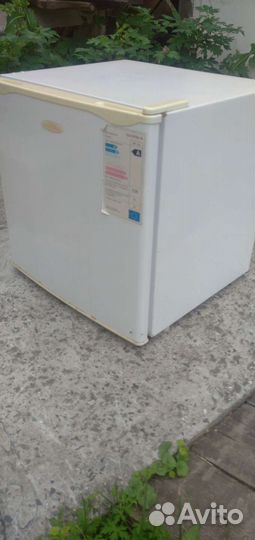 Холодильник бу маленький