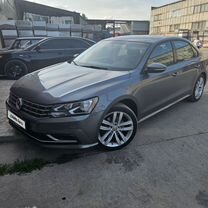 Volkswagen Passat (North America) 2.0 AT, 2018, 100 000 км, с пробегом, цена 1 800 000 руб.