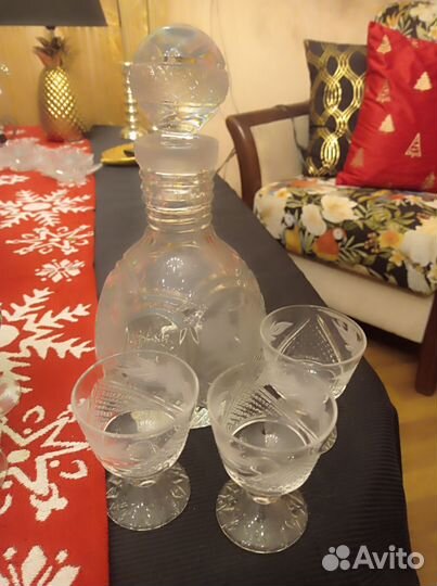 Графин хрустальный и 3 рюмки