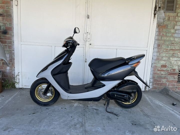 Honda Dio af 57 Z4