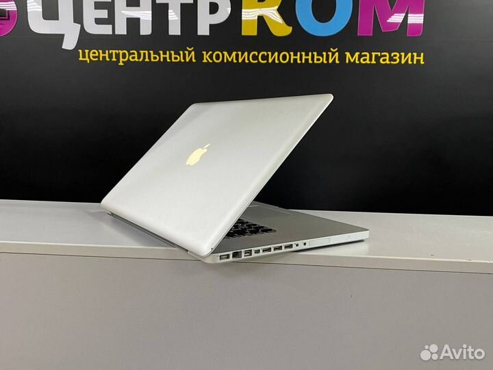Ноутбук Apple Macbook Pro i7 / 8GB + SSD 240GB