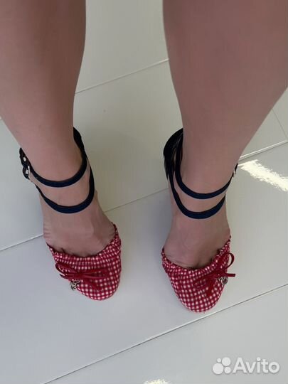 Босоножки Guess 36 оригинал