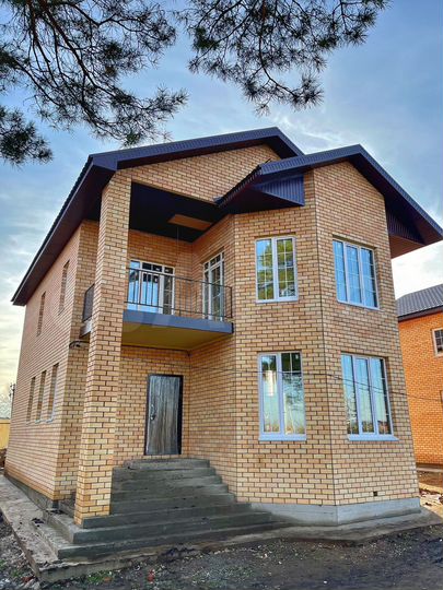 Коттедж 153 м² на участке 7,3 сот.